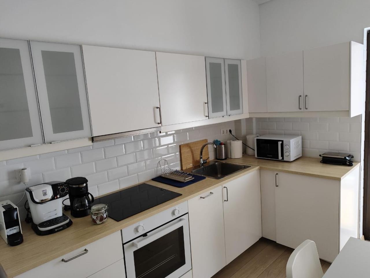 S & K Apartment Free Indoor Parking Athen Eksteriør billede